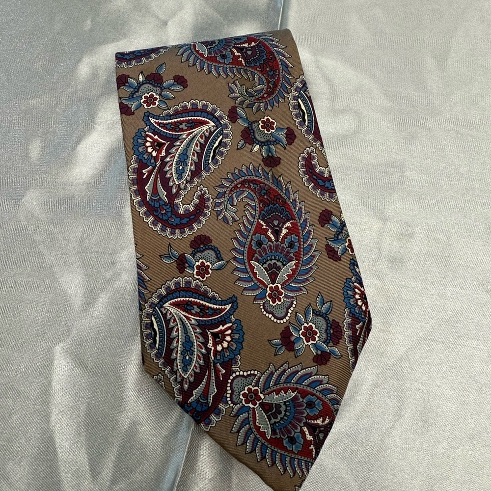 Buckingham Paisley Patterned Tie in Brown, Blue, Red, & Grey 100% Italian Silk